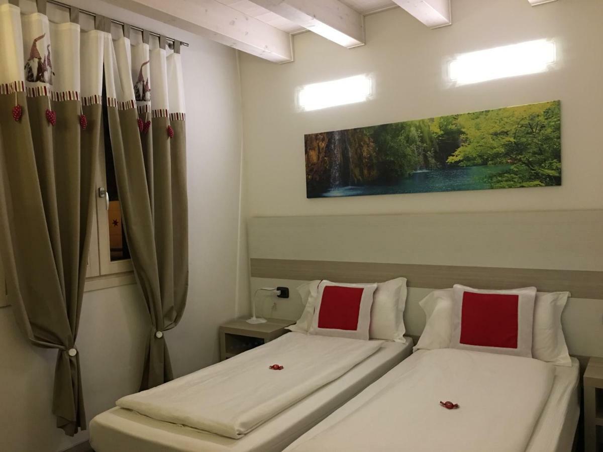 B&B Nuova Ostiglia Quinto Di Treviso Exterior photo